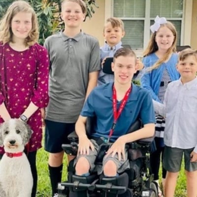 PermobilPortraits_Landon-with-siblings